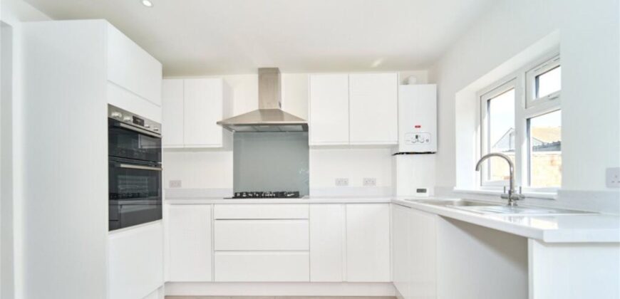 Stylishly Refurbished 4-Bed Family Home in Prime Hounslow Location