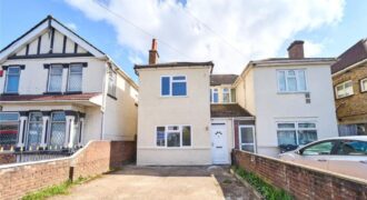 Stylishly Refurbished 4-Bed Family Home in Prime Hounslow Location