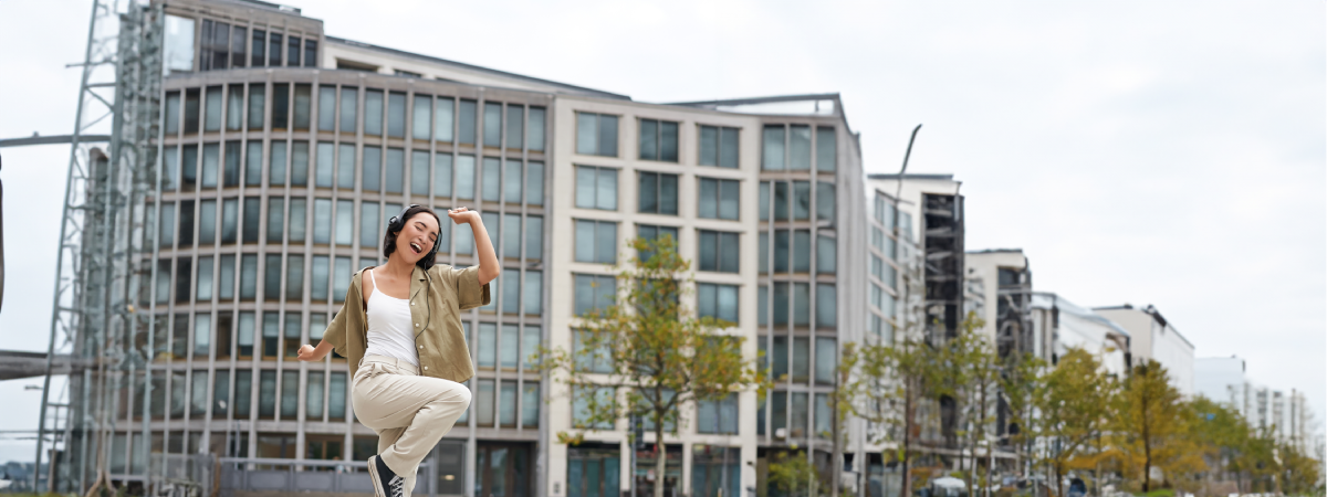 How to Become an Exceptional Real Estate Agent in the UK | Comprehensive Guide